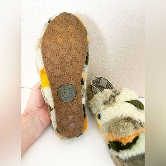 UGG fluff slippers in olive Cali camo with orange. 8 - Picture 12 of 13